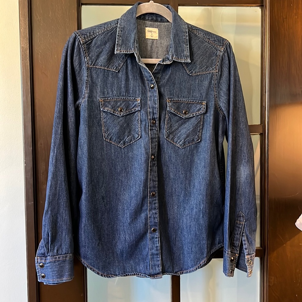 Gap - 1969 Western Black/Gold Snap - Size Medium